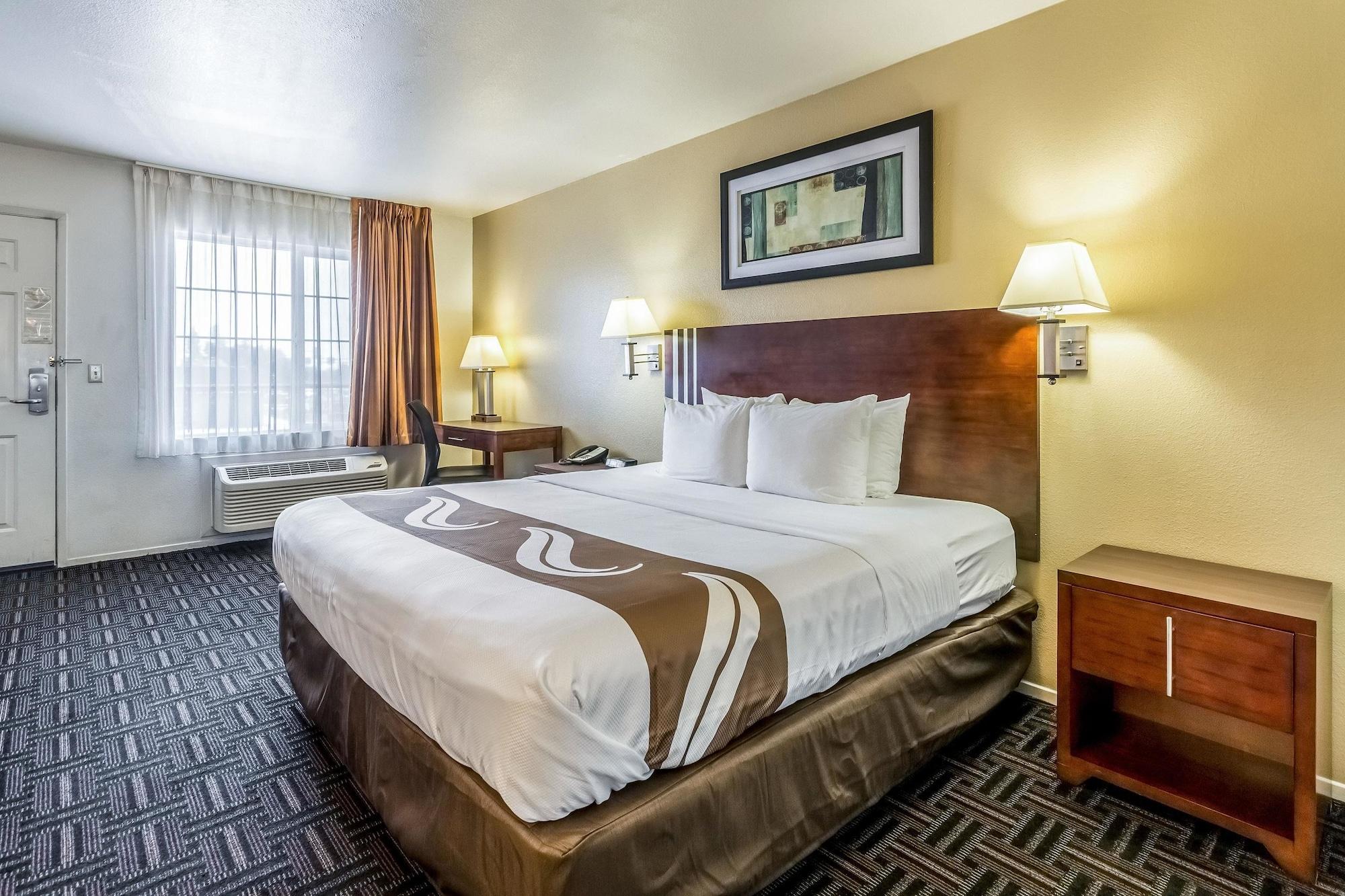 Quality Inn Fresno Near University Exterior photo